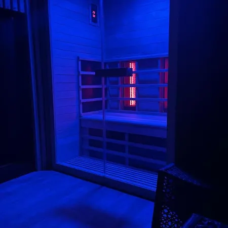 La Jacuzzi Et Sauna Privatif *