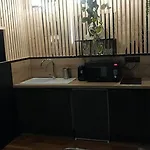 La Jacuzzi Et Sauna Privatif ラブホテル グルノーブル