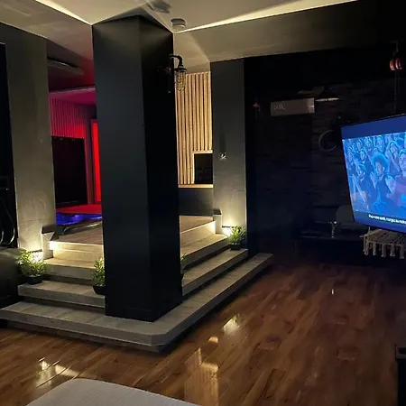 La Jacuzzi Et Sauna Privatif Liefdeshotel *